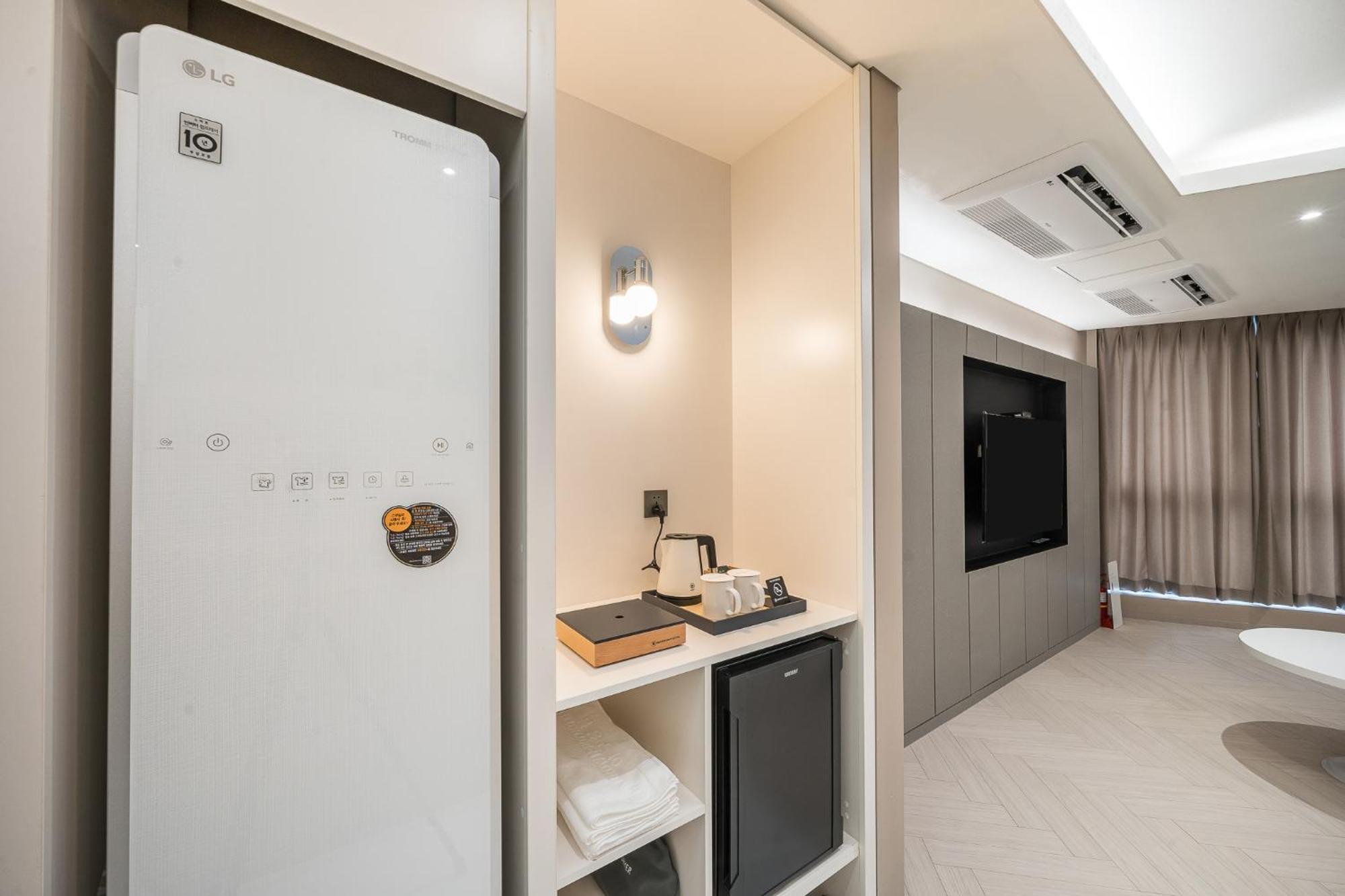 Brown Dot Hotel Changwon Exterior foto