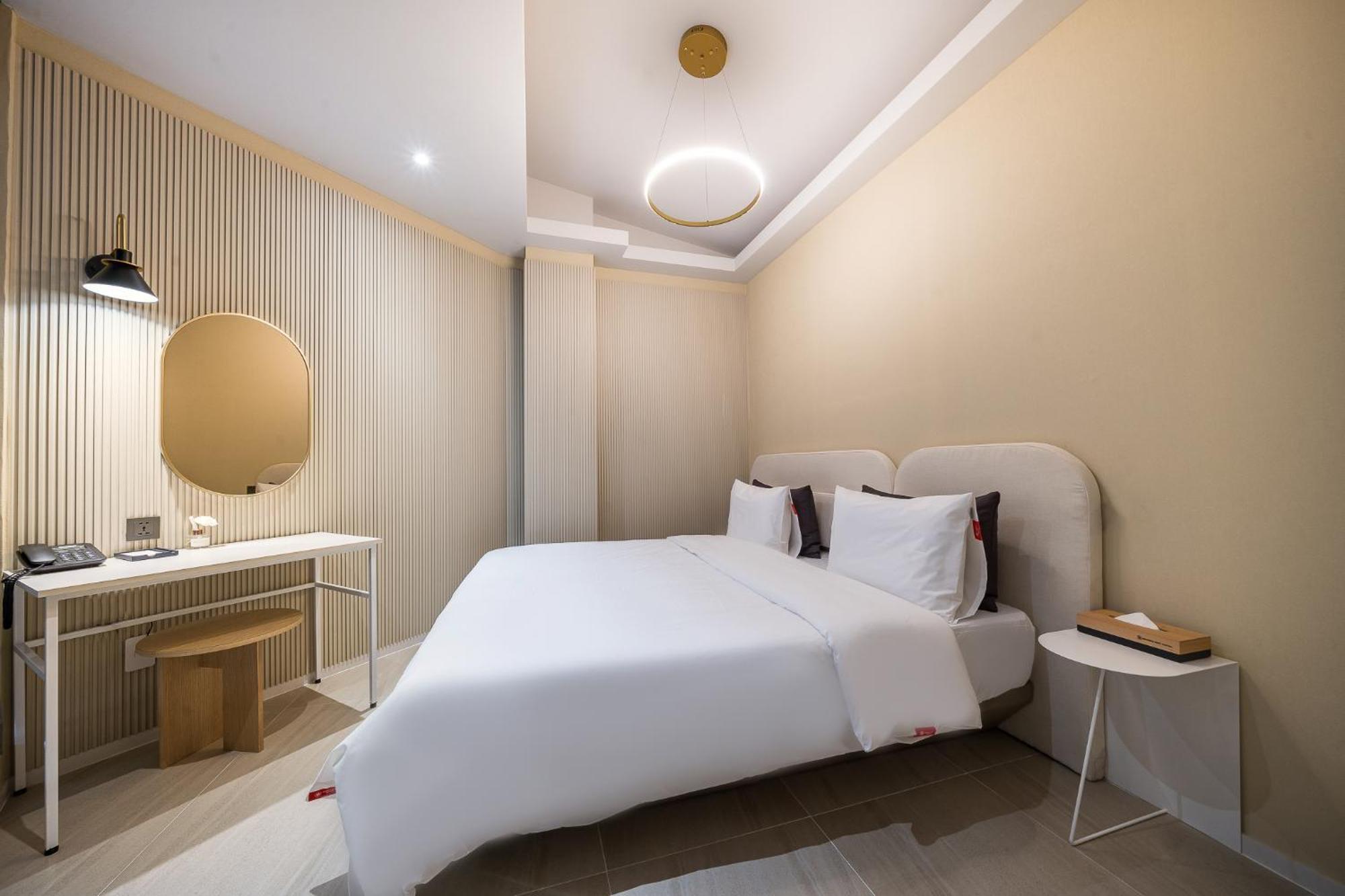 Brown Dot Hotel Changwon Exterior foto