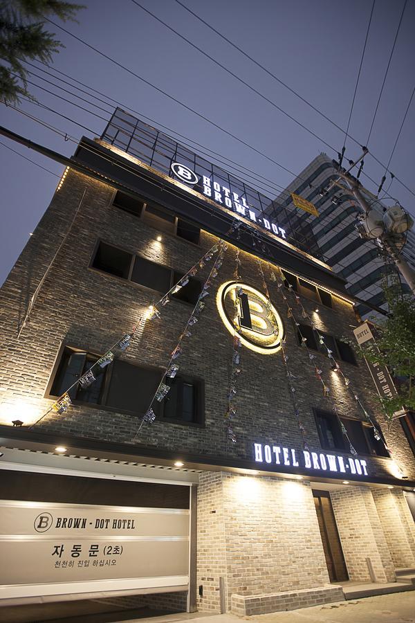 Brown Dot Hotel Changwon Exterior foto